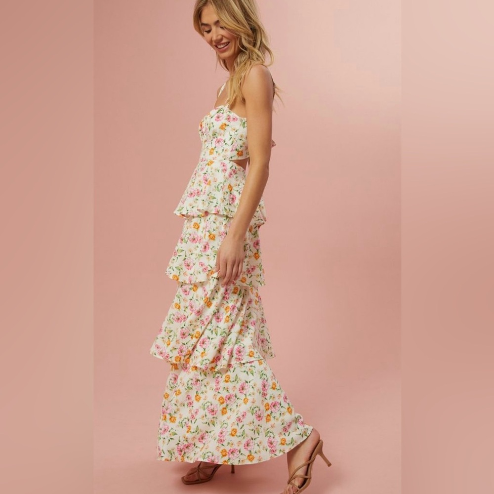 Zowie Tiered Floral Dress in Ivory/Multi